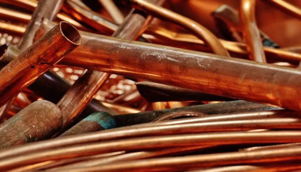 cobre-curiosidades-sorprendentes-sobre-este-metal-versatil