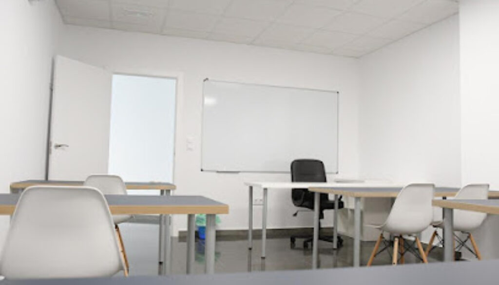 Imagen-del-centro-formativo-Academia-EduK2-en-Villarrobledo-Albacete