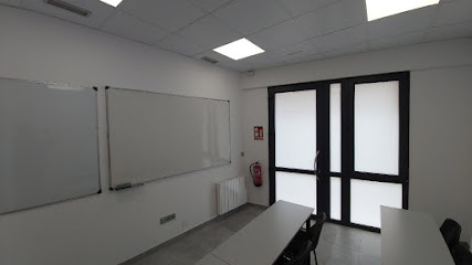 Academia Roberto Garcia en Leon, León