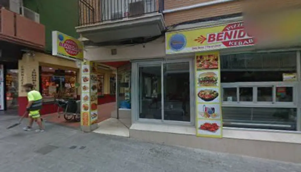 Imagen-del-centro-formativo-Academia-Triangle-en-Benidorm-Alicante