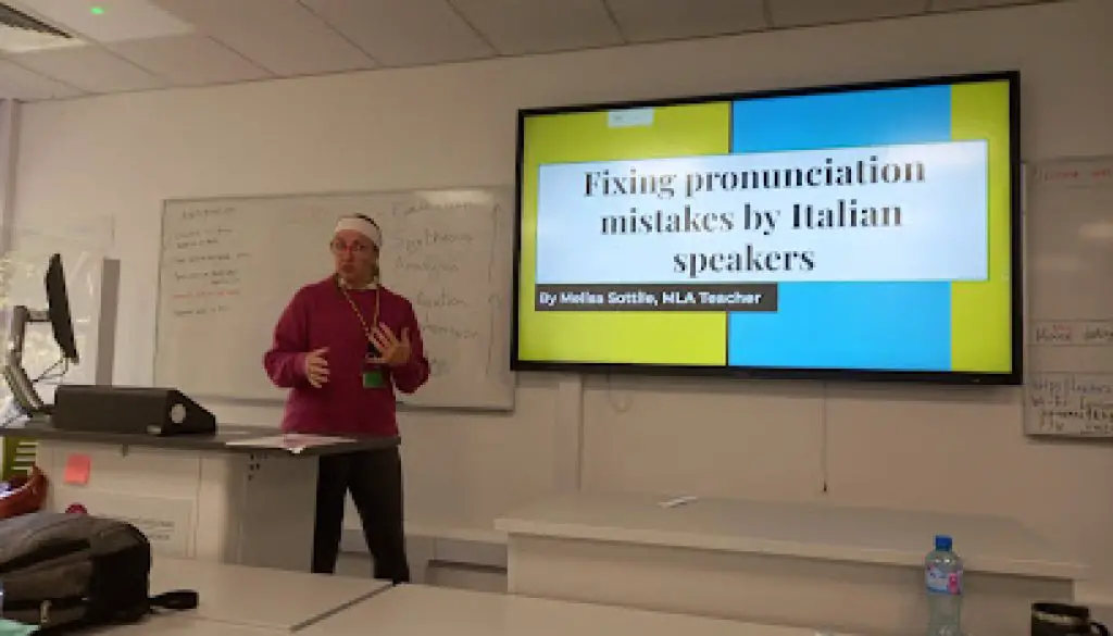 Imagen-del-centro-formativo-Academia-ingles-NEO-en-Navahermosa-Huelva