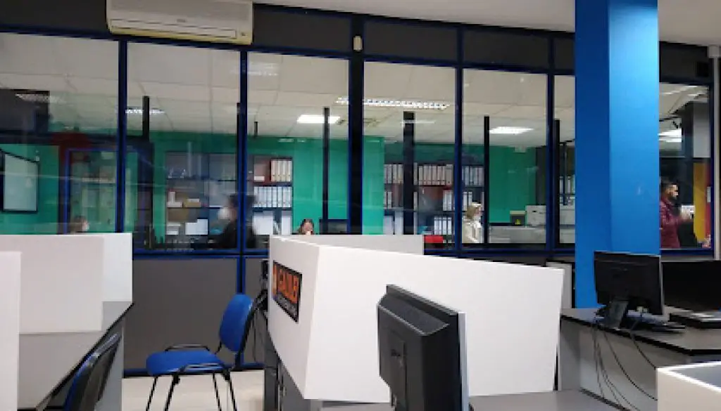 Imagen-del-centro-formativo-Academias-Galilei-en-Retamar-Santa-Cruz-de-Tenerife