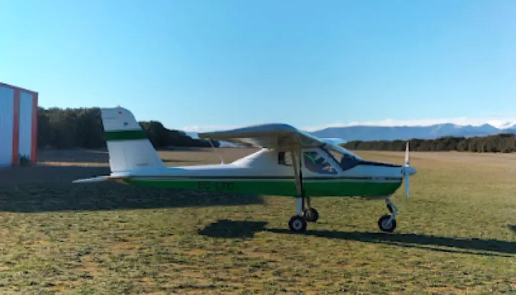 Imagen-del-centro-formativo-AeroRioja-Escuela-de-Vuelo-en-San-Torcuato-en-Casas-blancas-La-Rioja