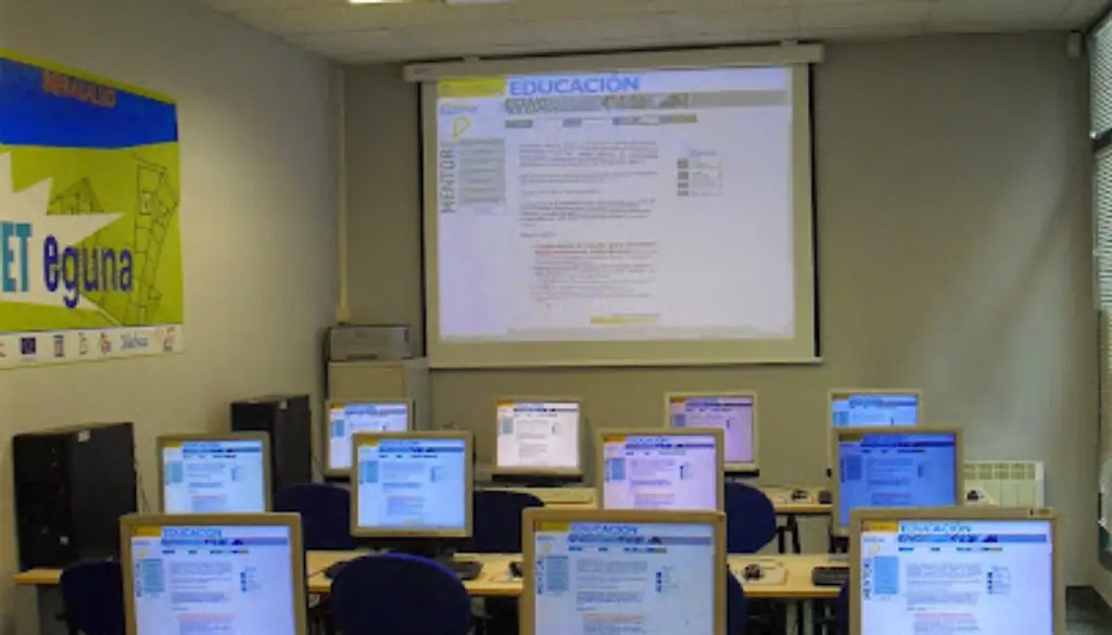 Imagen-del-centro-formativo-Aula-Mentor-Barakaldo-en-San-vicente-de-barakaldo-Vizcaya
