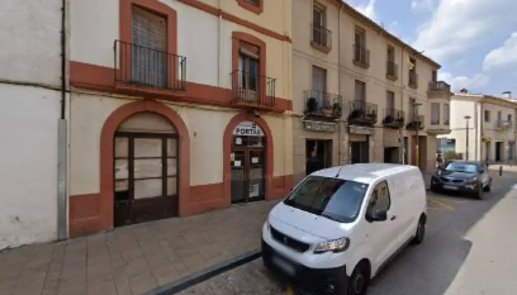 Imagen-del-centro-formativo-Autoescola-Portas-en-Besalu-Gerona
