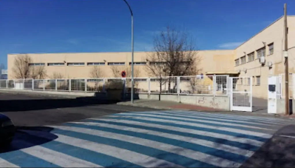 Imagen-del-centro-formativo-CEPA-Isilus-en-Sesena-nuevo-Toledo