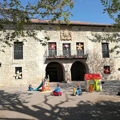 Centro Concertado de Ensenanza Liceo San Juan de la Canal en Soto de la marina, Cantabria