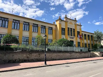 Centro Publico de Educacion de Personas Adultas (CEPA) «Real Aquende» en Miranda de ebro, Burgos