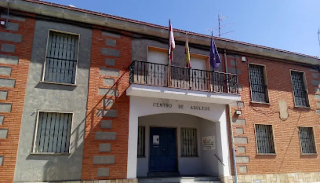 Imagen-del-centro-formativo-Centro-Publico-de-Educacion-de-Personas-Adultas-El-Duraton-en-Cantalejo-Segovia