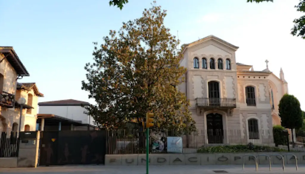 Imagen-del-centro-formativo-Centro-de-Educacion-Infantil-y-Primaria-Bosch-en-Begues-Barcelona