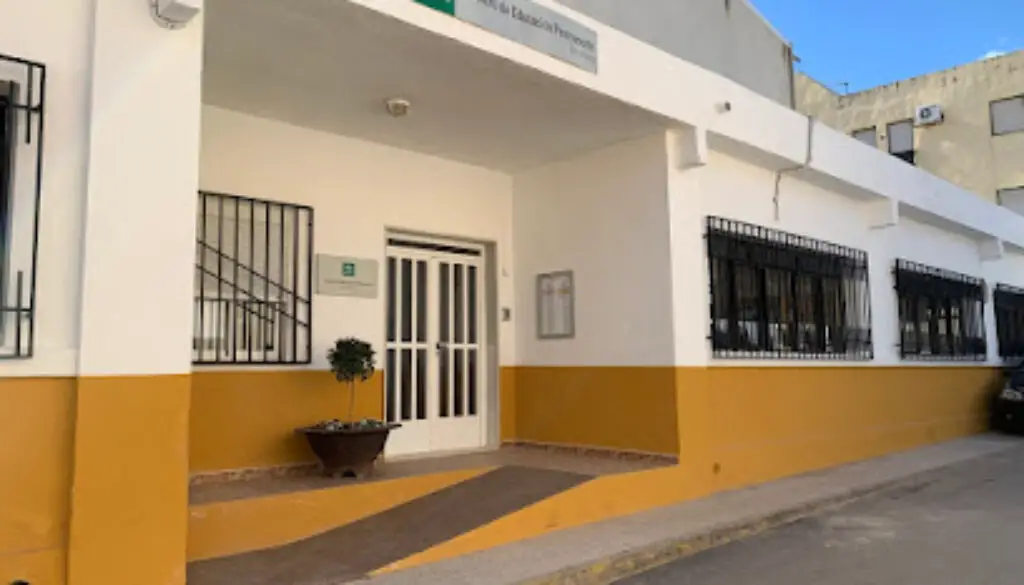 Imagen-del-centro-formativo-Centro-de-Educacion-Permanente-Blas-Infante-en-Albox-Almeria