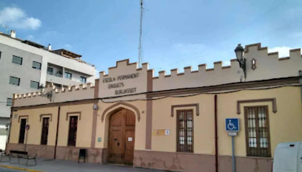 Imagen-del-centro-formativo-Centro-de-Educacion-Permanente-de-Adultos-de-Burjassot-en-Burjassot-Valencia