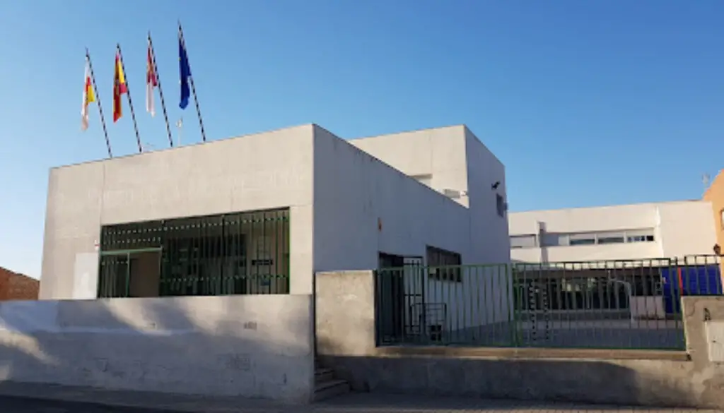 Imagen-del-centro-formativo-Colegio-Publico-Santisimo-Cristo-de-la-Misericordia-en-Numancia-de-la-sagra-Toledo