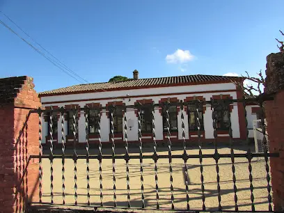 Escuela El Rodonell en Cassa de pelras, Gerona