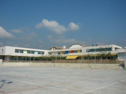 Escuela Los Cuatro Vientos (Els Quatre Vents) en Cornudella, Tarragona