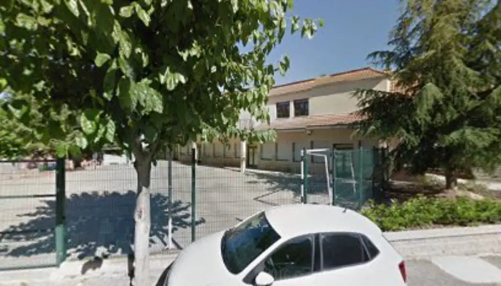 Imagen-del-centro-formativo-Escuela-Publica-Sol-Naixent-Zer-El-Romani-en-Alos-de-balaguer-Lerida