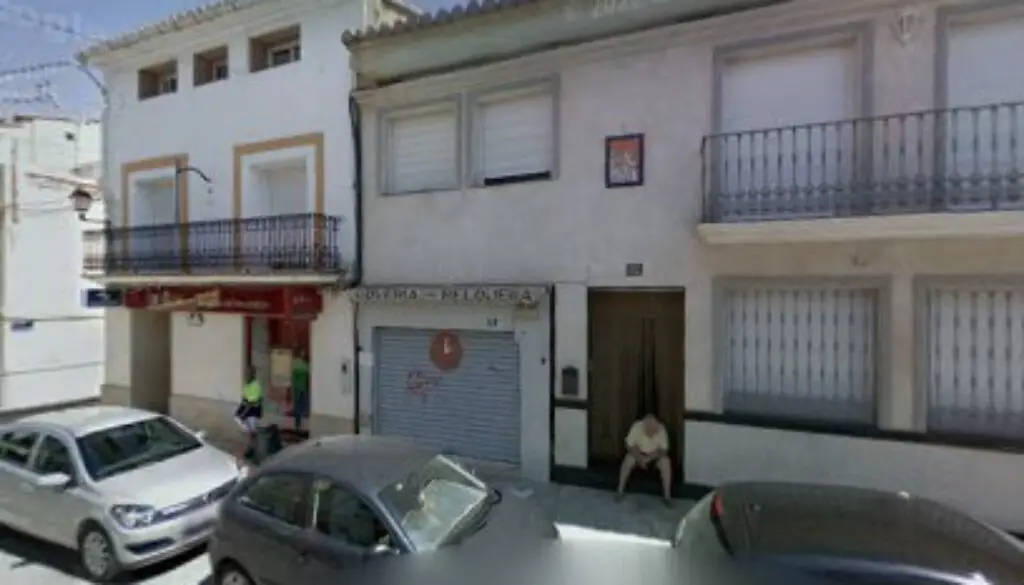 Imagen-del-centro-formativo-Escuela-de-Adultos-en-Andilla-Valencia