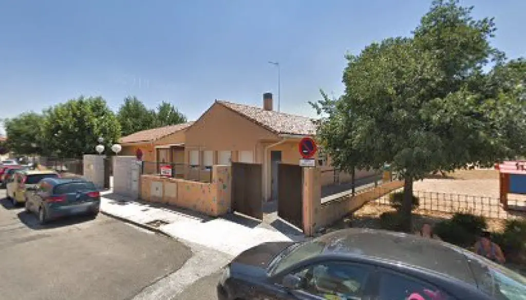 Imagen-del-centro-formativo-Escuela-de-Educacion-Infantil-Petirrojo-en-Torrejon-de-la-calzada-Madrid