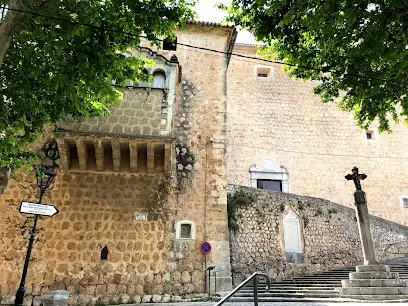 Escuela/Centro Concertado de Ensenanza Sagrados Corazones en Soller, Baleares