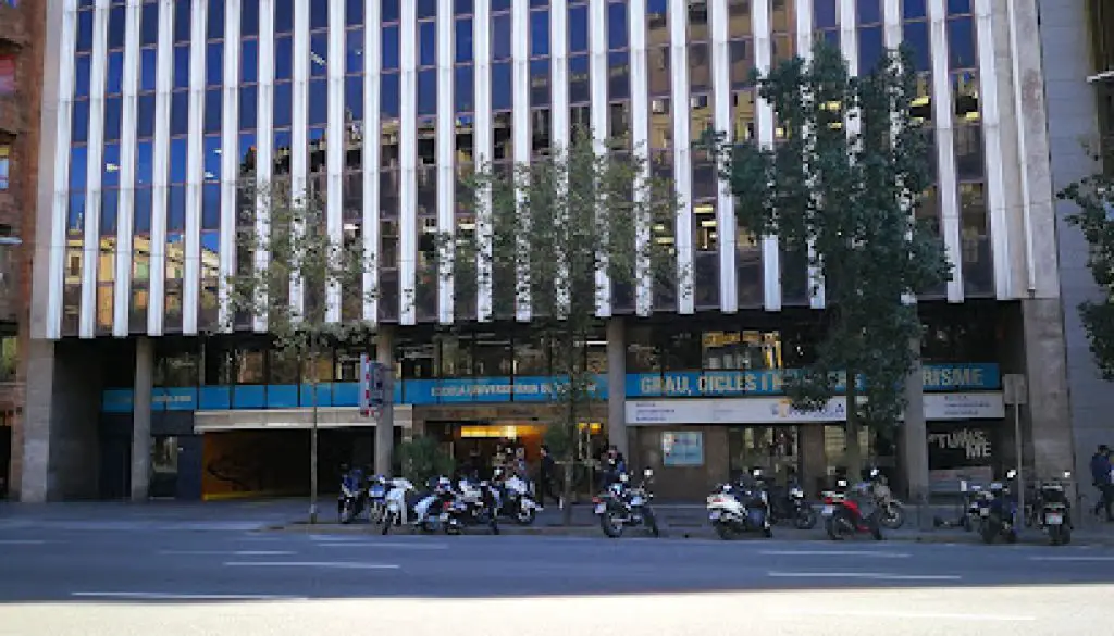 Imagen-del-centro-formativo-Euroaula-Grado-en-Turismo-Ciclos-Grado-Superior-Masters-en-Barcelona-Barcelona