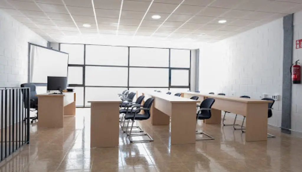 Imagen-del-centro-formativo-FDI-Formacion-Dental-en-Dos-hermanas-Sevilla