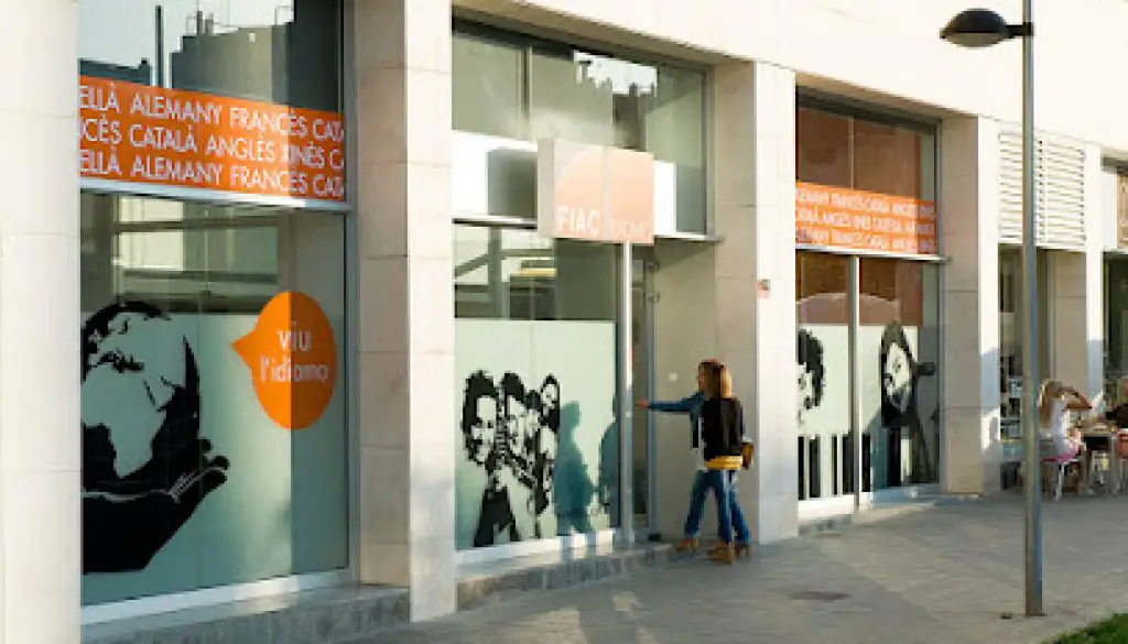 Imagen-del-centro-formativo-FIAC-Idiomes-Servei-Escola-en-Sabadell-Barcelona