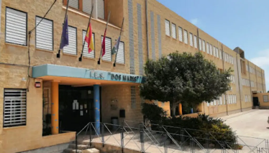 Imagen-del-centro-formativo-IES-Dos-Mares-en-San-pedro-del-pinatar-Murcia