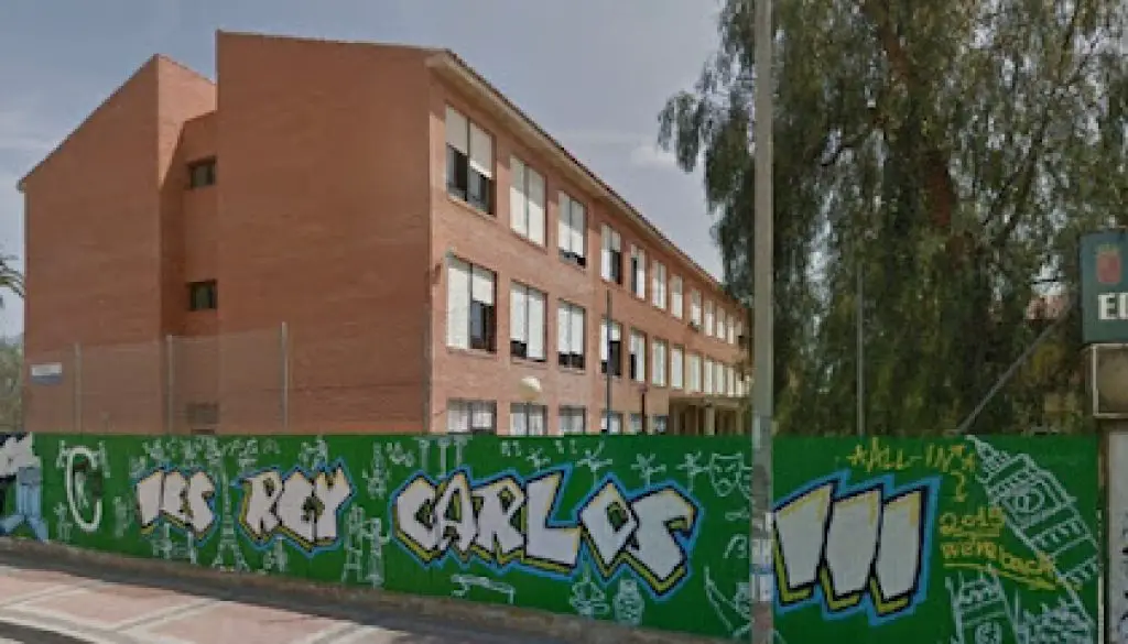 Imagen-del-centro-formativo-IES-Rey-Carlos-III-en-Aguilas-Murcia