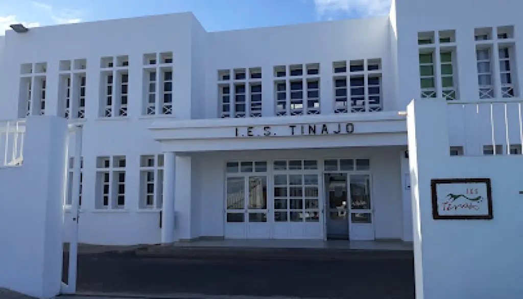 Imagen-del-centro-formativo-IES-Tinajo-en-Tinajo-Las-Palmas