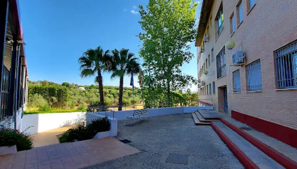Imagen-del-centro-formativo-Instituto-de-Educacion-Secundaria-Ies-Carbula-en-Almodovar-del-rio-Cordoba