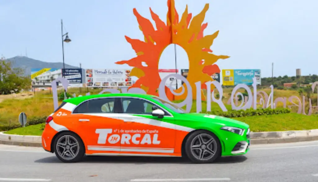 Imagen-del-centro-formativo-Torcal-Formacion-Fuengirola-Autoescuela-en-Fuengirola-Malaga