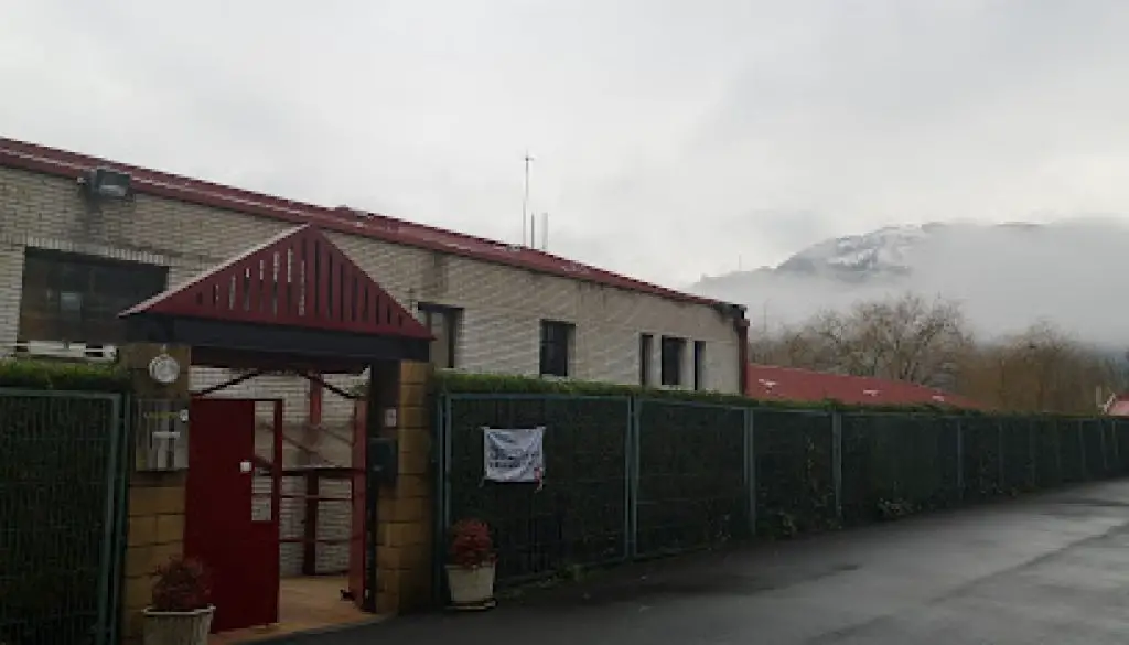 Imagen-del-centro-formativo-Uliazpi-Centro-Fraisoro-en-Aduna-Guipuzcoa