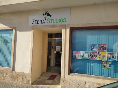 Zebra Studios en Santa maria del cami, Baleares